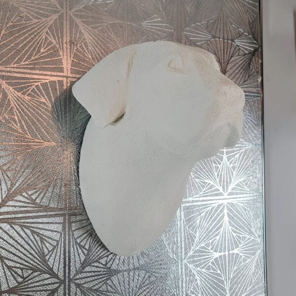 Labrador (2) THE REGAL LABRADOR: The Guardian of Loyalty